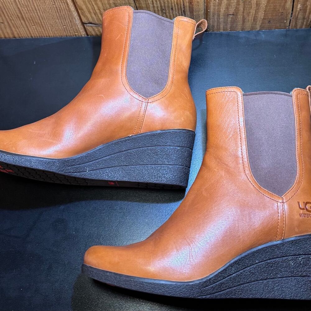 UGG Dupre Chestnut Leather Wedge Boots Women’s Size 9 - Picture 7 of 9